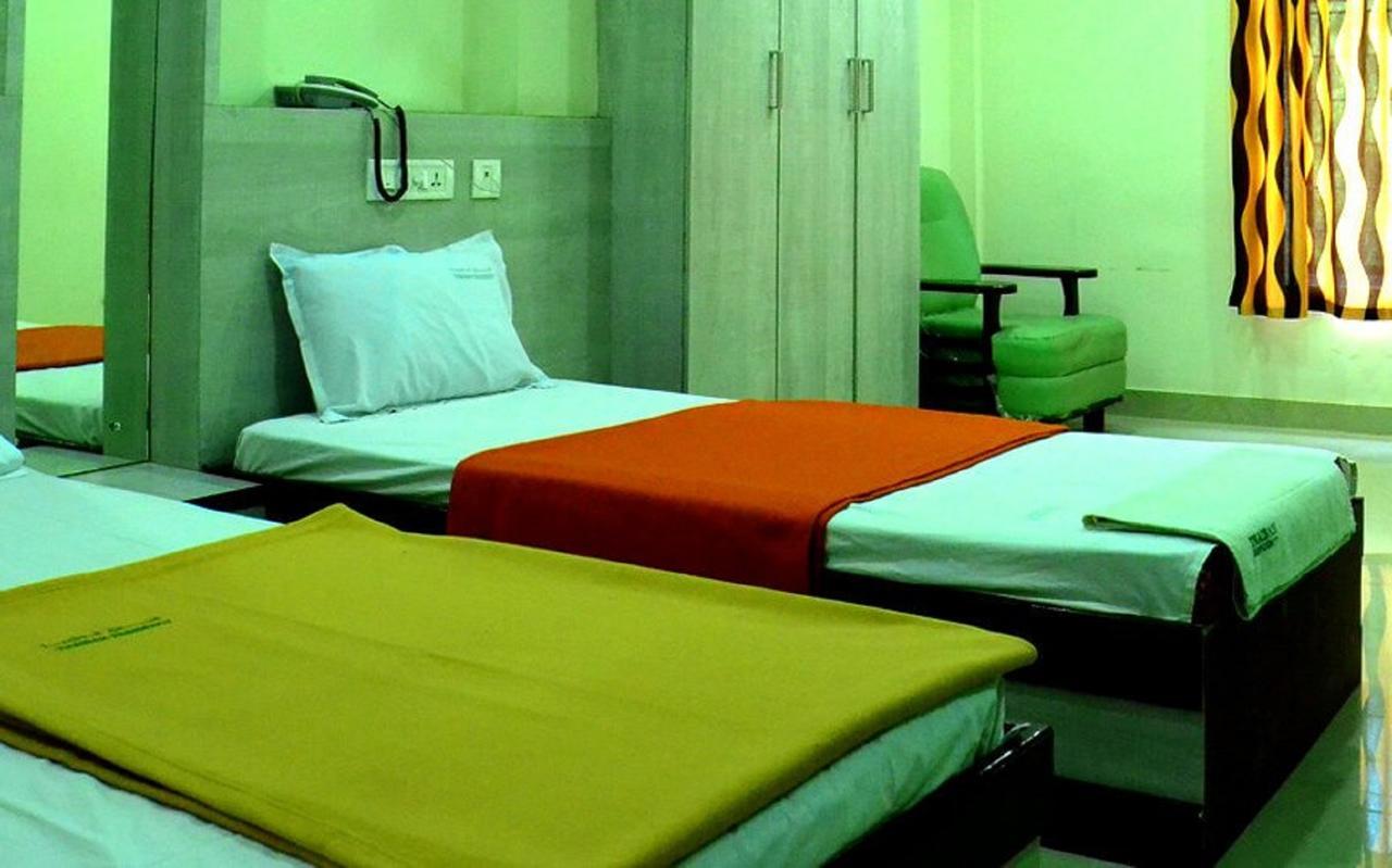 Готель Thaibah Residency Kottakkal Екстер'єр фото