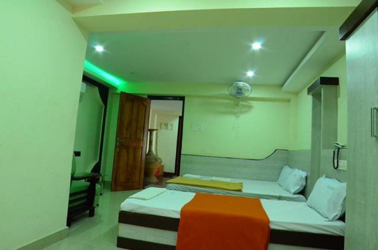 Готель Thaibah Residency Kottakkal Екстер'єр фото
