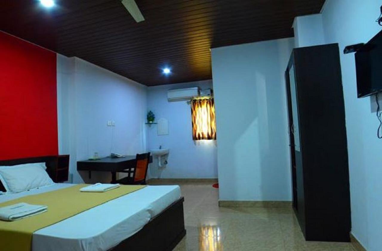 Готель Thaibah Residency Kottakkal Екстер'єр фото
