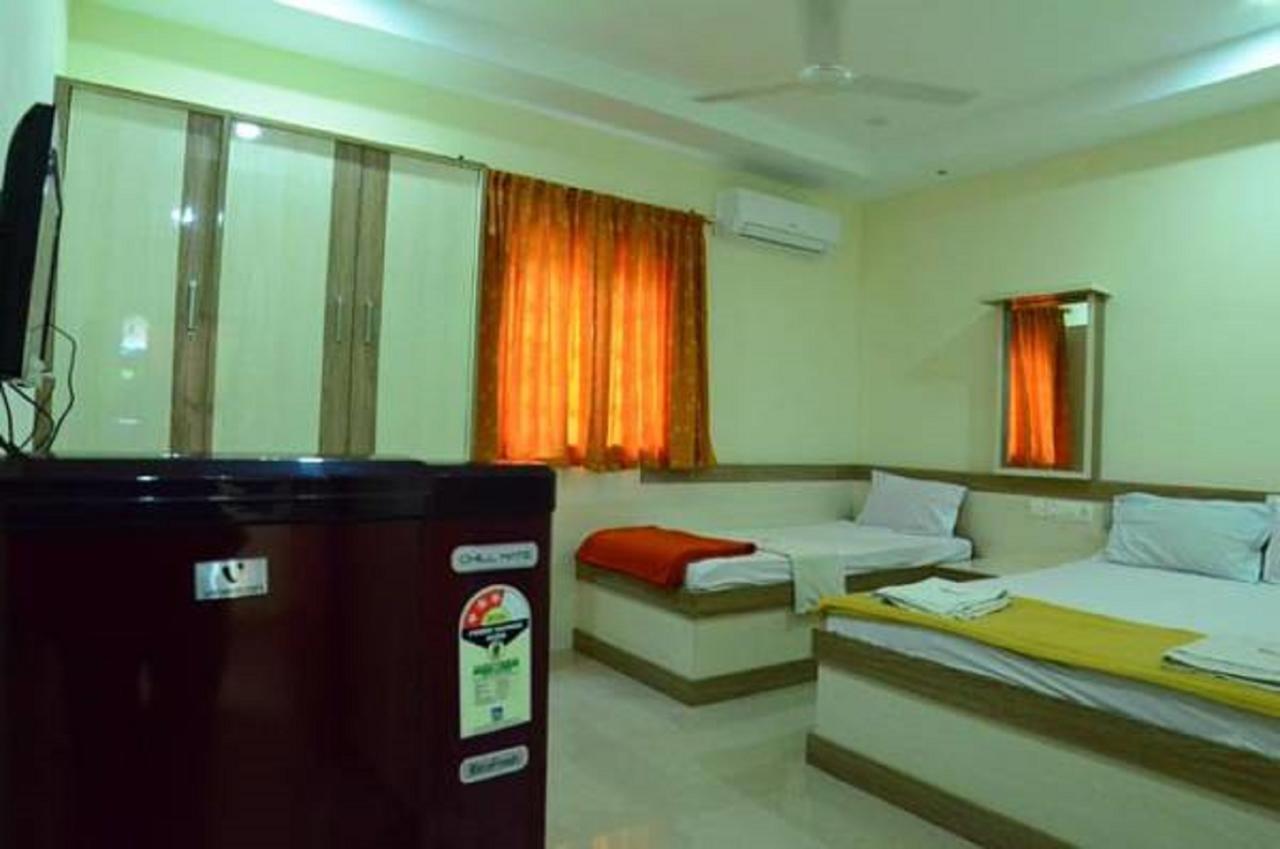 Готель Thaibah Residency Kottakkal Екстер'єр фото