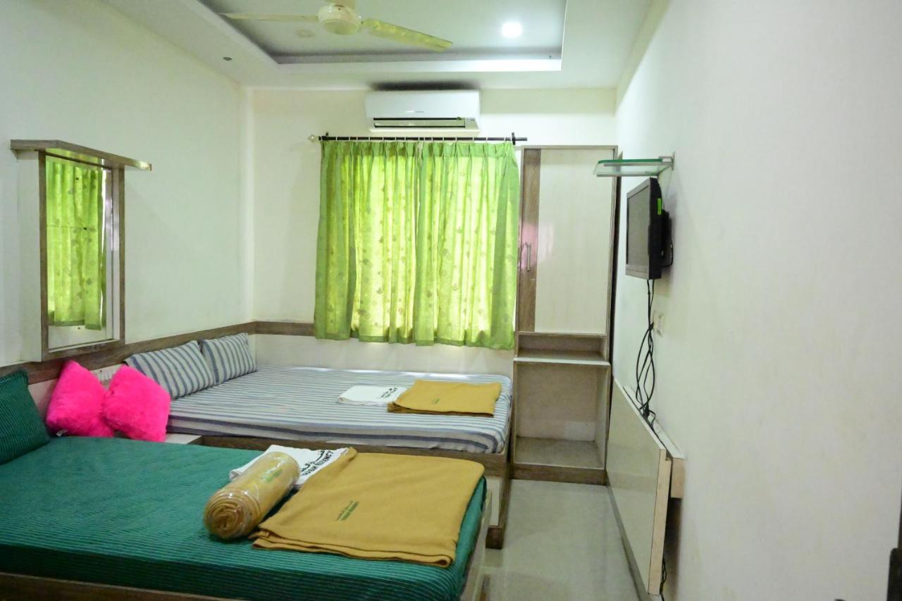 Готель Thaibah Residency Kottakkal Екстер'єр фото
